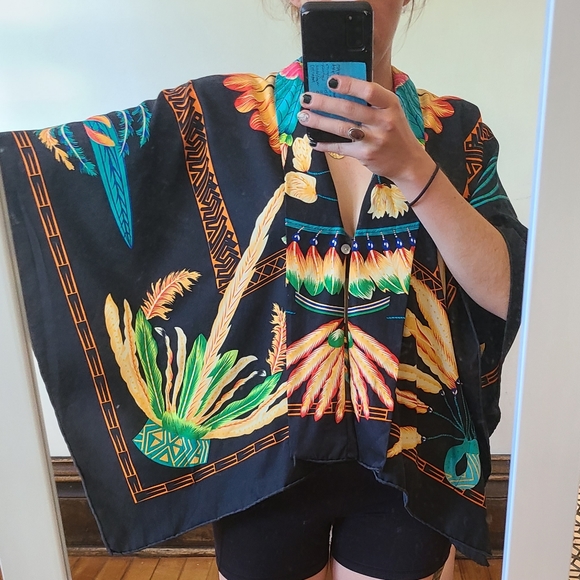 100% Silk Custom Poncho Handmade in Vietnam - Picture 2 of 4